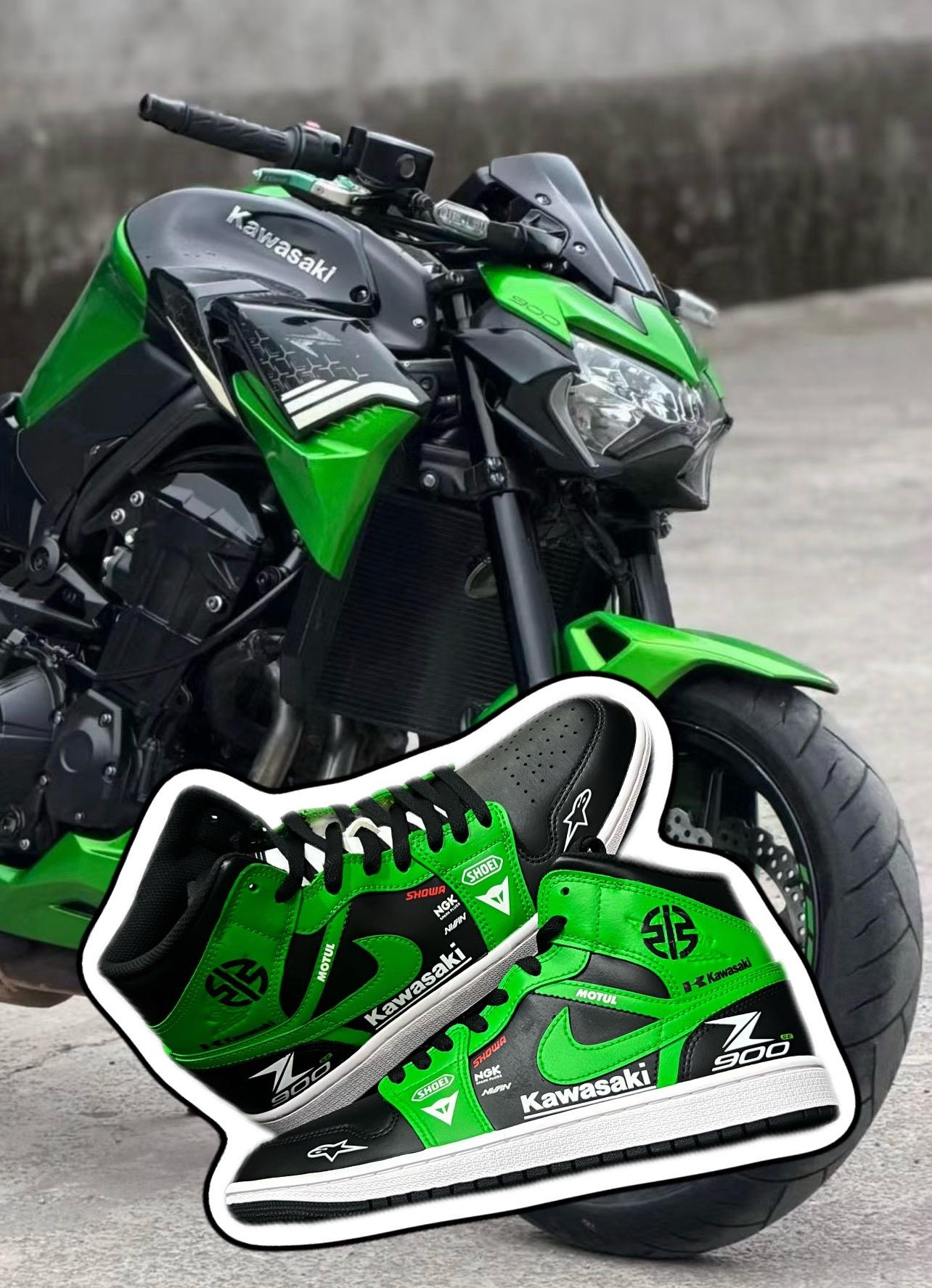 Kawasaki Custom Racing Sneake
